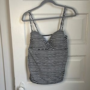 Apt 9 Underwire Swim Top